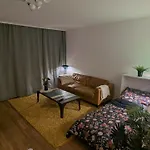 Allroom Modernes In Nur 20 Minuten Nach Muenchen Apartmán