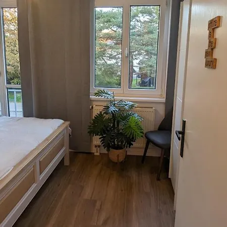 Apartment Allroom Modernes In Nur 20 Minuten Nach Muenchen Unterschleissheim