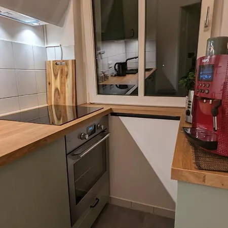 Apartment Allroom Modernes In Nur 20 Minuten Nach Muenchen *