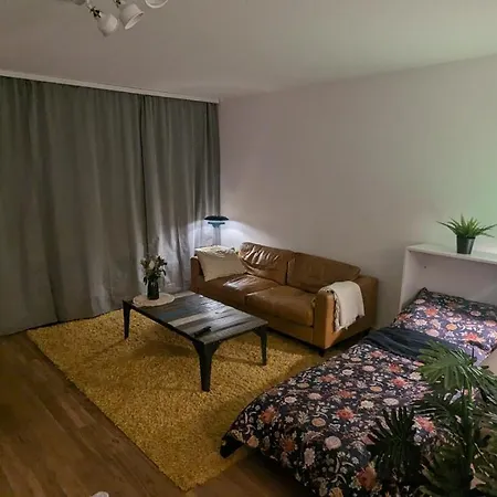 Allroom Modernes In Nur 20 Minuten Nach Muenchen Apartment