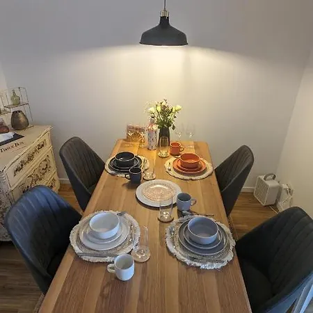 Apartment Allroom Modernes In Nur 20 Minuten Nach München Unterschleißheim