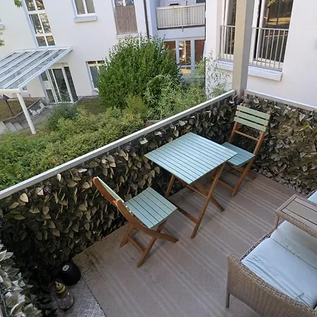 Apartment Allroom Modernes In Nur 20 Minuten Nach München Unterschleißheim